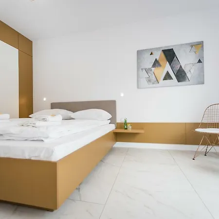 Апартаменты Golden Old Town Rakowicka Deluxe Wawelofts Краков