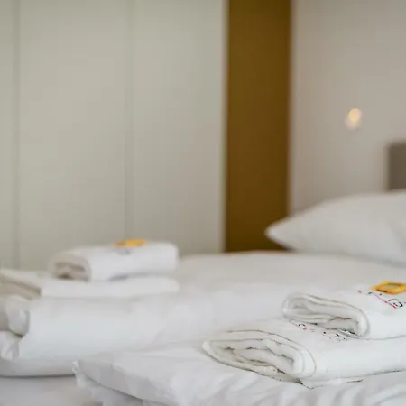 Golden Old Town Rakowicka Deluxe Wawelofts Апартаменты *